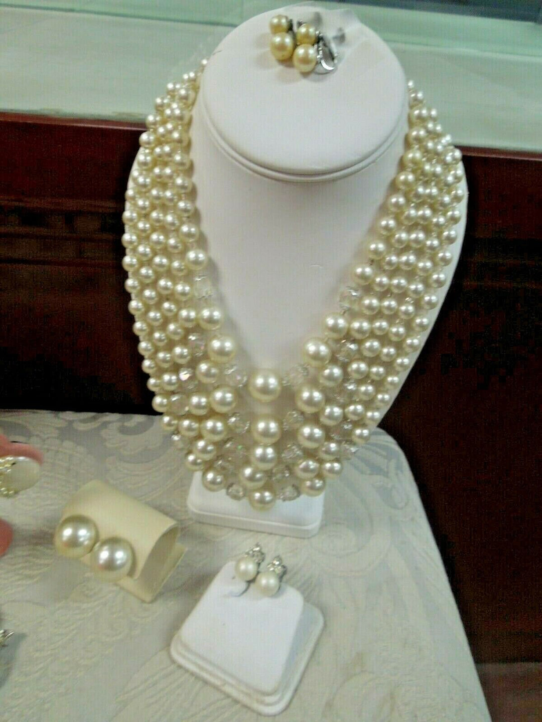 r107 14 Piece Lot of Pearl ,Rhinestone,beads, Jewelry Necklace Set Brooches Earrings Vintage Jewelry Some Are Signed