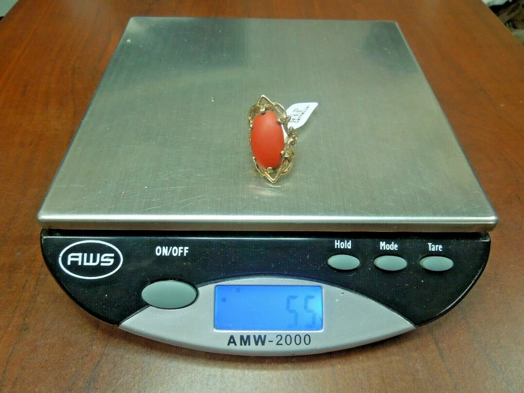 r113 Vintage 10kt Yellow Gold Coral Ring Size 5.5