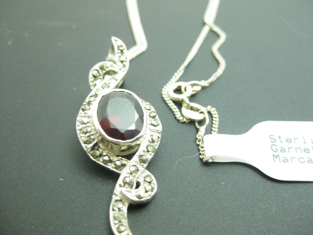g265 Elegant Sterling Silver Garnet &amp; Marcasites Pendant with Silver Chain