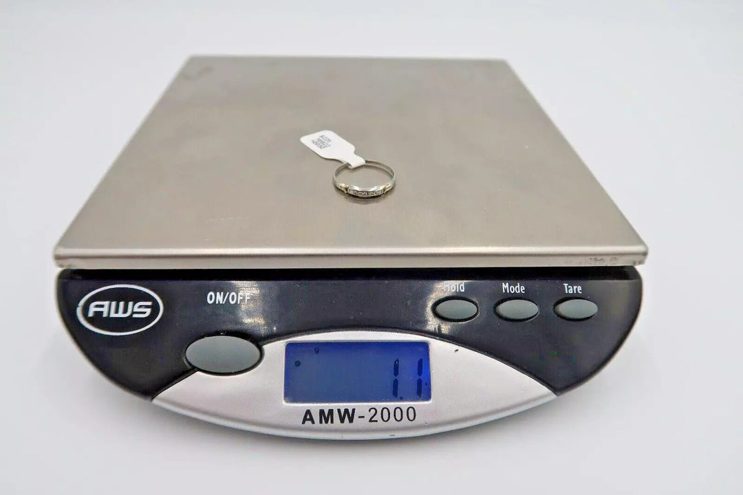 t382 Vintage 18k White Gold Diamond .035 TDW Band