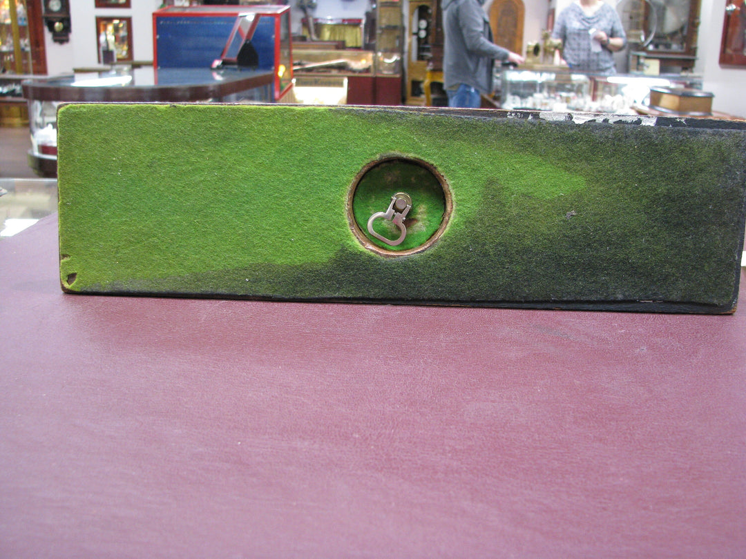 g171 Waltham 8 Day wood clock