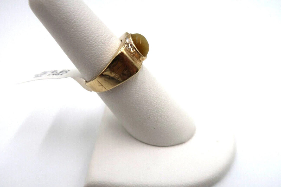 t347 10k Yellow Gold Cats Eye Cubic Zirconia Ring