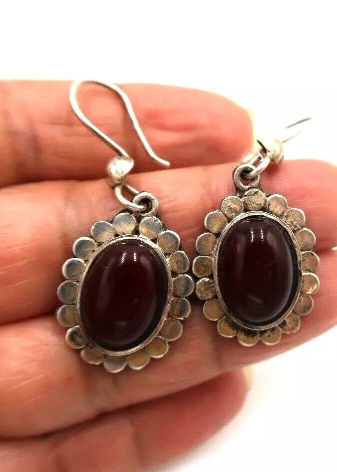 t329 Sterling Silver 925 Natural Red Garnet Oval Shape Gemstone Earrings