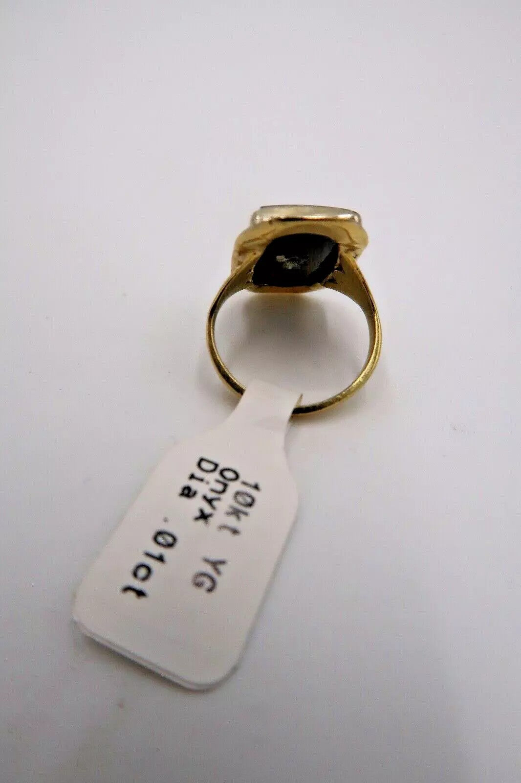 t427 10k Yellow Gold Diamond .01 cts Onyx Ring Size 4(US)Signed