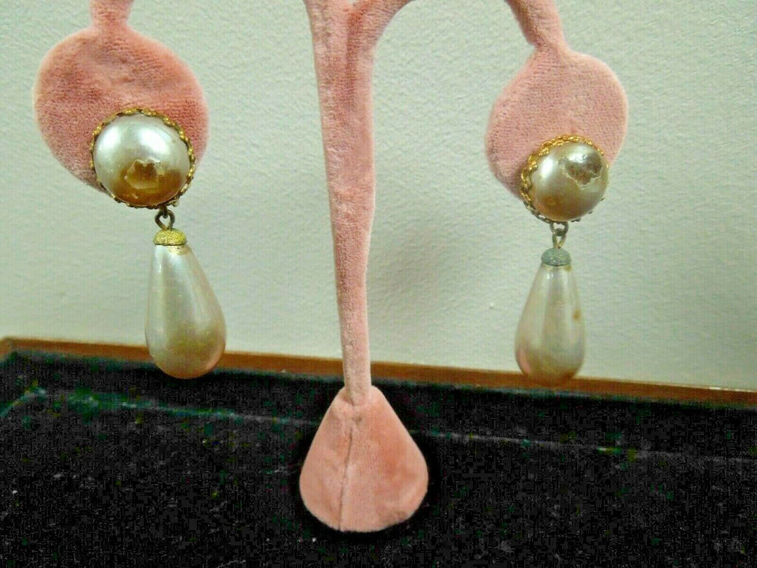 r096 Miriam Haskell Signed Long Dangle Pearl Clip back Earrings 40'S Vintage
