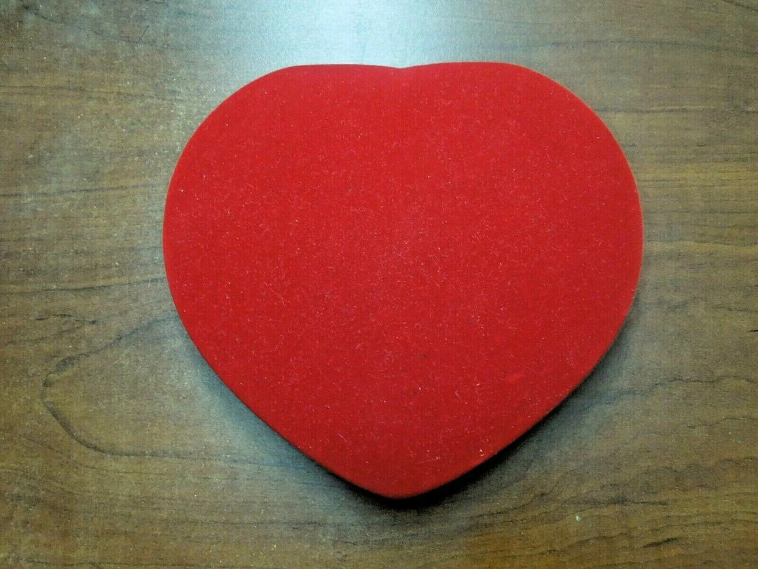 r150 Beautiful Pearl Necklace with Silvertone Earrings Comes with Red Heart Shaped Gift Box