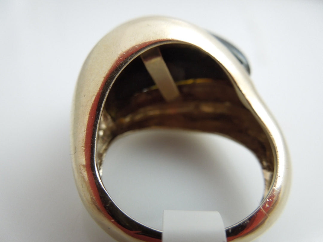 g861 Gorgeous Ladies 14kt Yellow Gold Domed Black Onyx Ring Size 5.5
