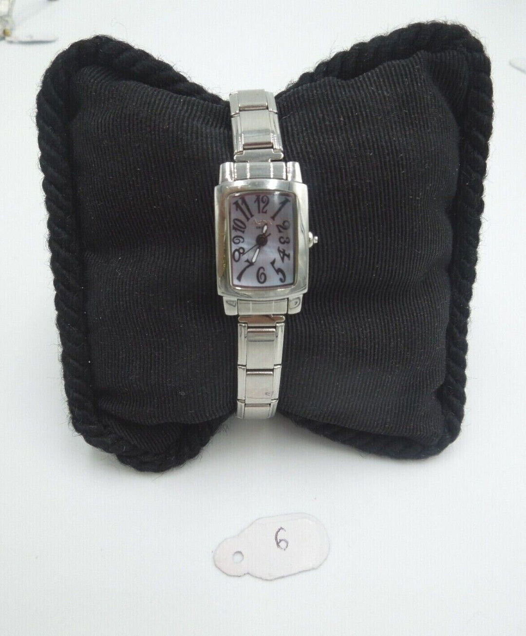 t246 Vintage Quartz Watch Silver Tone Watches,Everyday Watches,Dress Watches