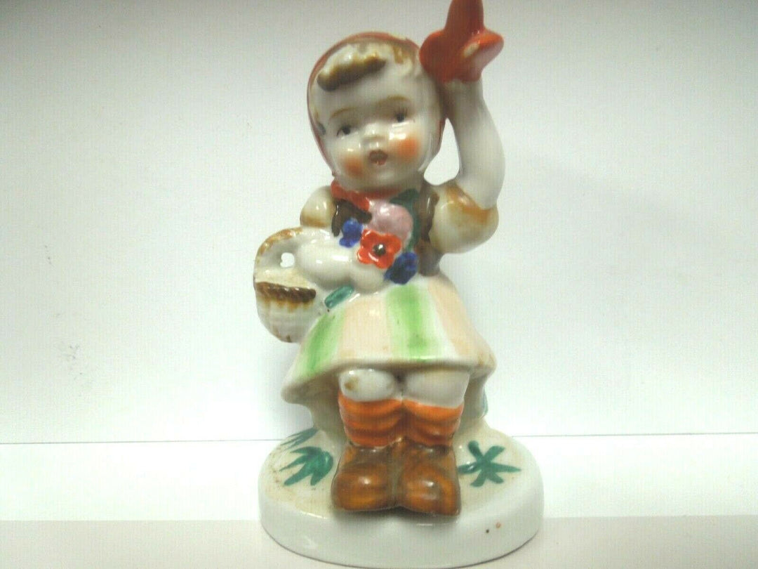r099 Occupied Japan ceramic figurine, little girl sitting on mushroom scarf & basket