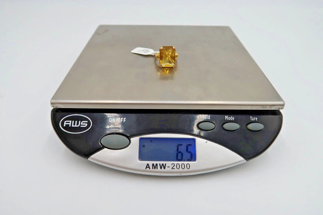 t345 Vintage Ladies 14kt Yellow Gold Yellow Gold Topaz Ring