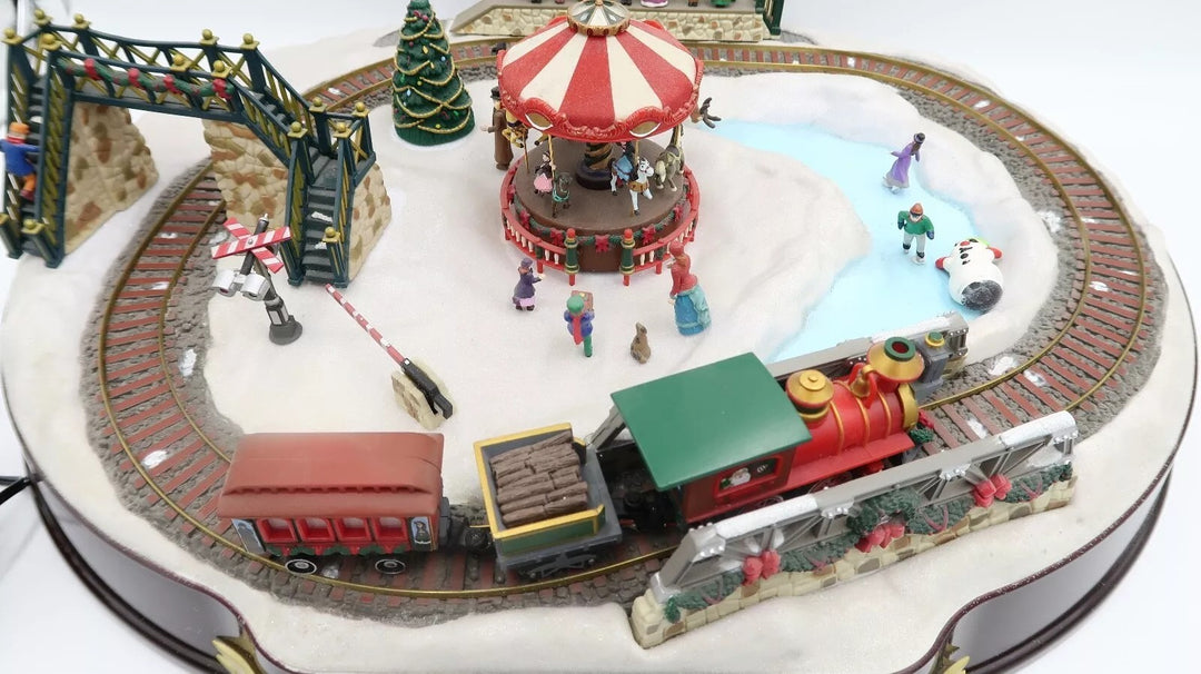 t487 Animated Mr Christmas Village Going Home for the Holidays Train Carousel