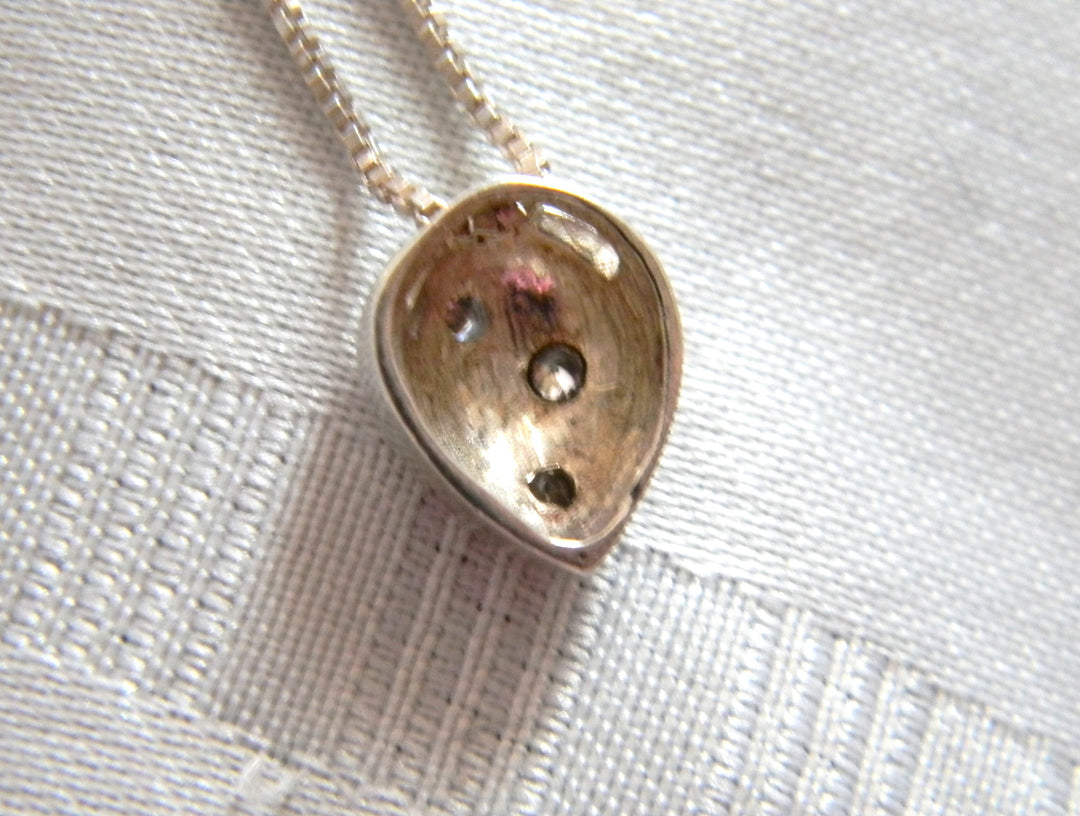 p485 Stunning Sterling Silver Pear Shaped Pendant and Box Chain