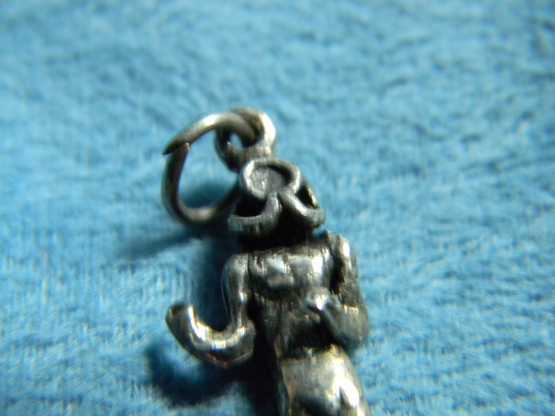 j887 Nice Vintage Scuba Diver Charm/ Pendant in Silver Tone