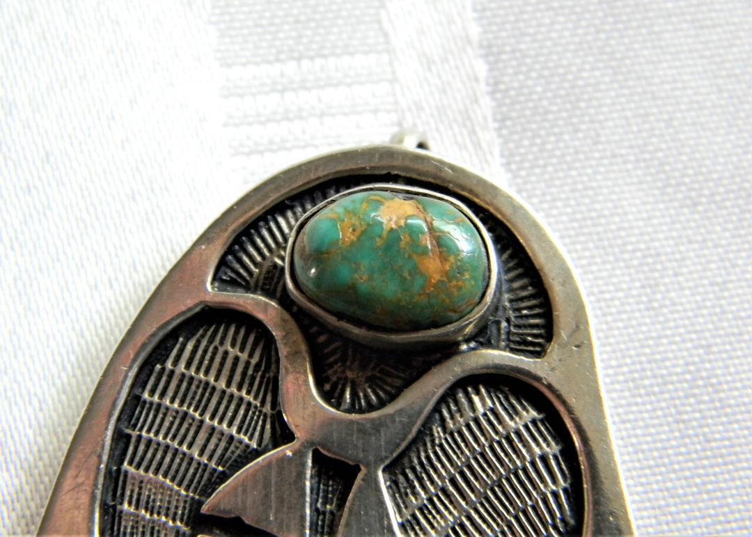 p190 Unique Vintage Sterling Silver Bear Claw Pendant/ Clip with Turquoise