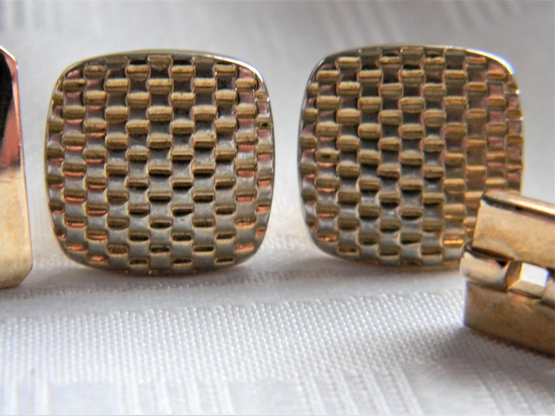 p361 Lot of 4 Pair of Retro Cufflinks Swank, Krementz, and Hickok 1970's