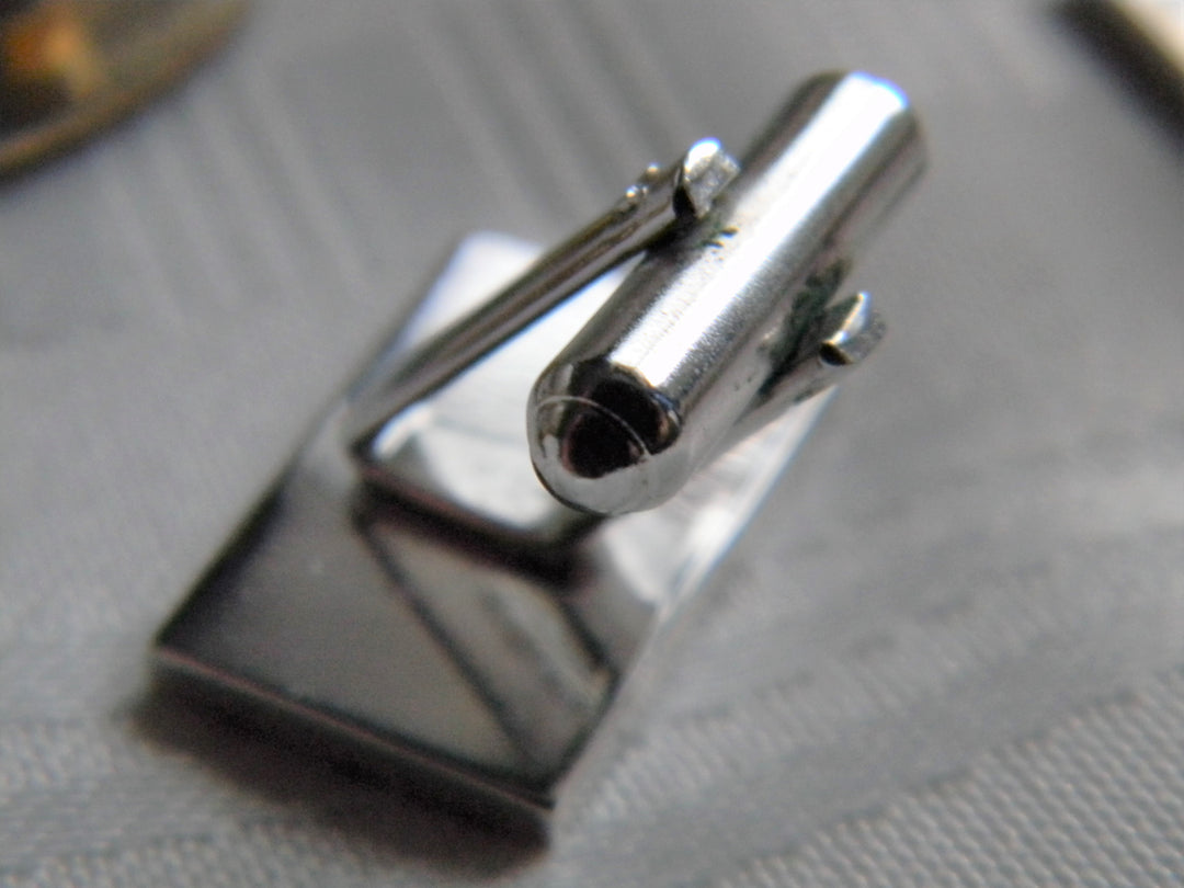 p361 Lot of 4 Pair of Retro Cufflinks Swank, Krementz, and Hickok 1970's