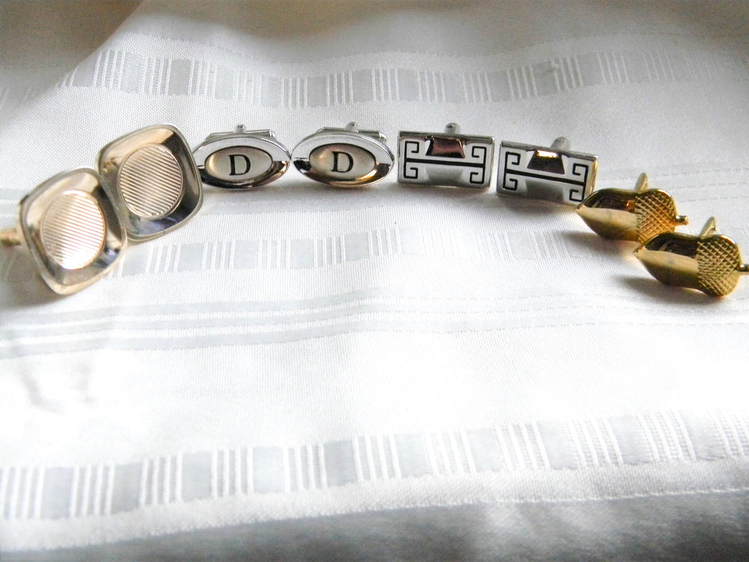 p363 Lot of 4 Pair of Retro Cufflinks Shields and Hickok 1970's