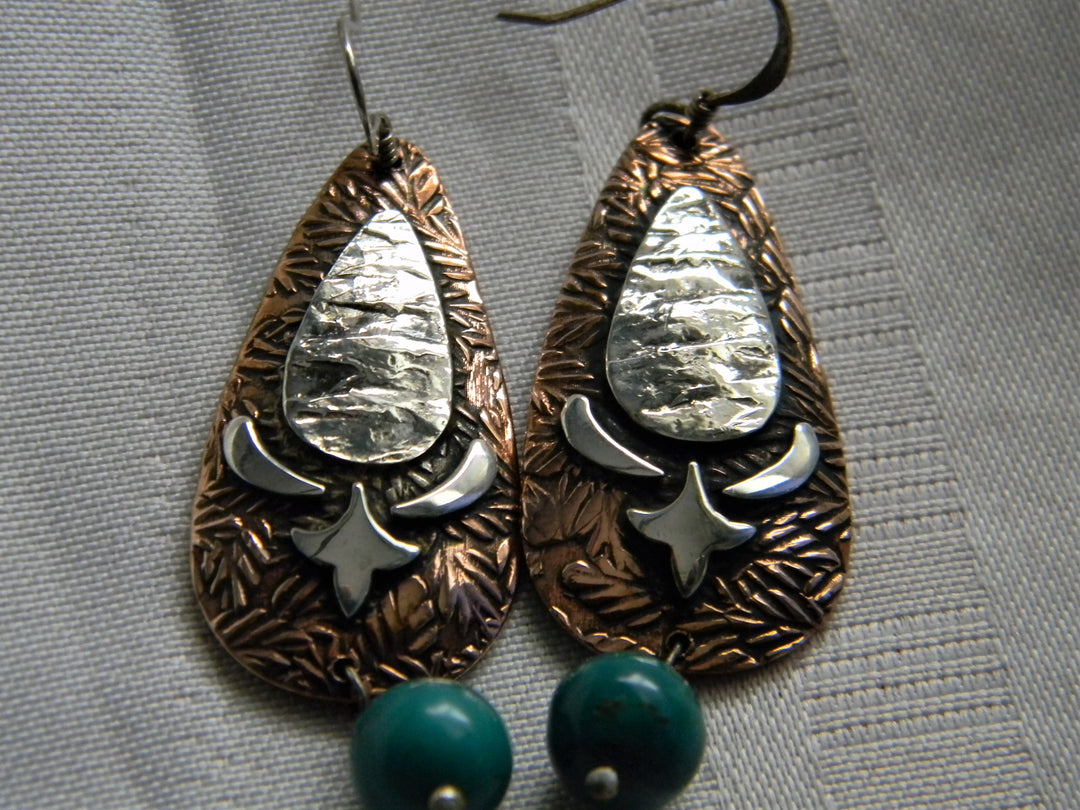 p362 Beautiful Unique Two Tone Tear drop Dangle Earrings on Hooks