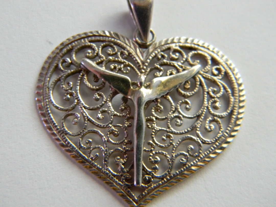 p364 Elegant Lavaggi Sterling Silver Filigree Heart Pendant With Angel