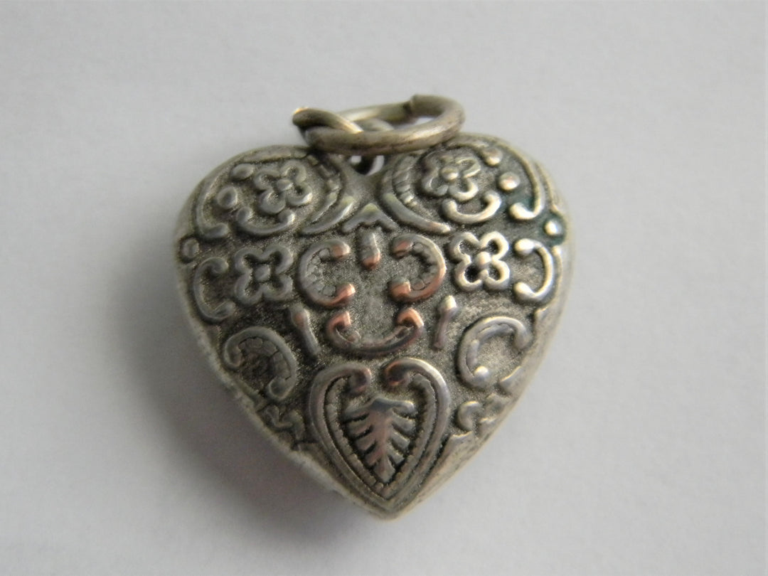 p369 Silver Tone Embossed Puffed Heart Pendant