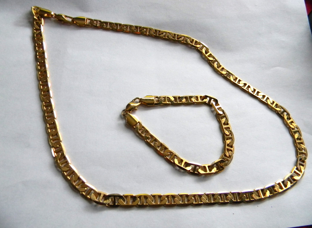 p386 Nice Gold Tone Anchor Neck Chain and Bracelet Set