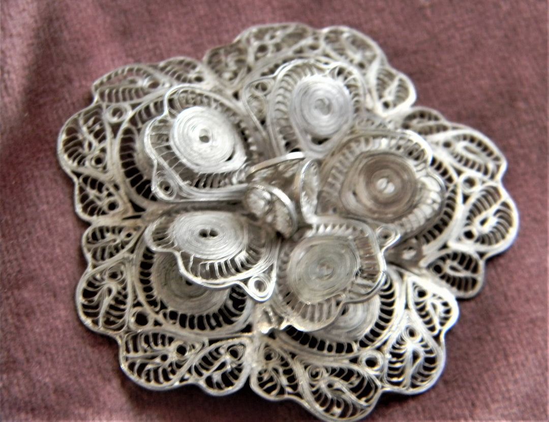 p398 Vintage Silver Filigree Large Flower Brooch