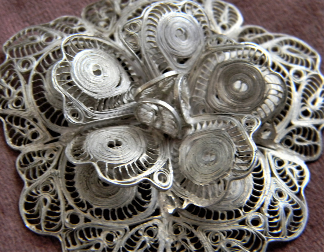 p398 Vintage Silver Filigree Large Flower Brooch