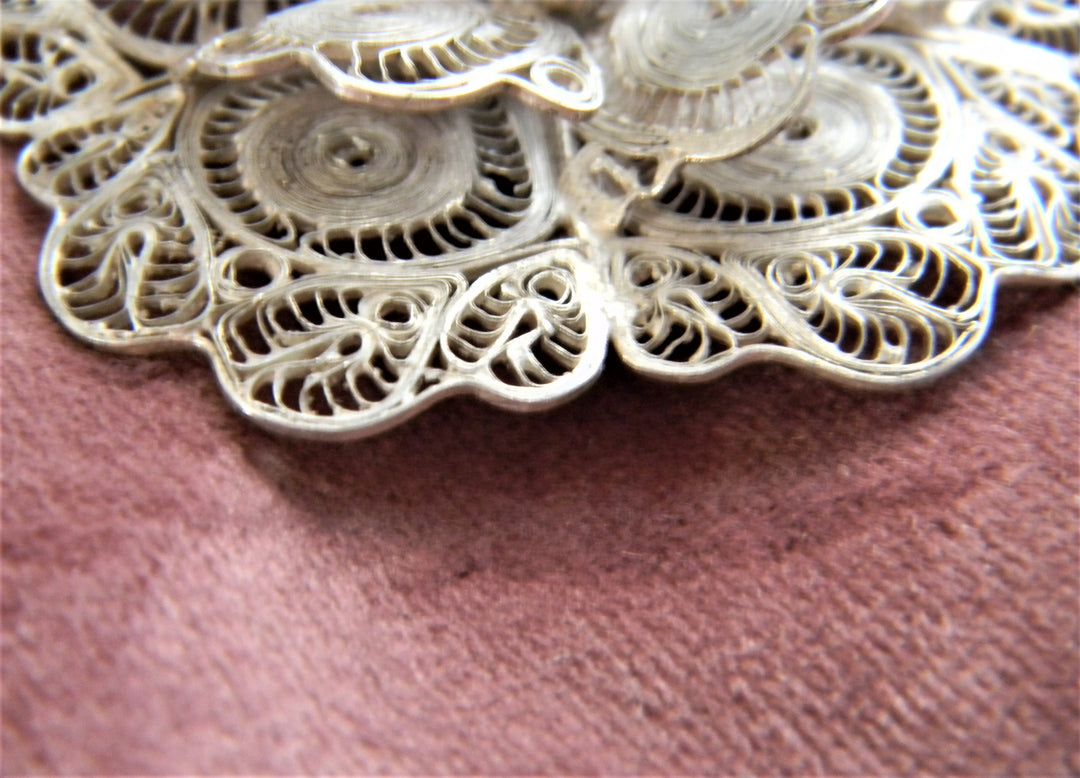p398 Vintage Silver Filigree Large Flower Brooch