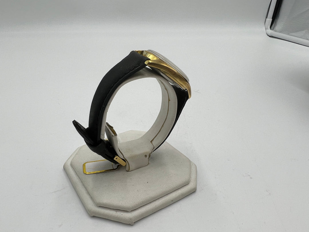 t990 Gruen Precision Incabloc Gold Tone Wrist Watch