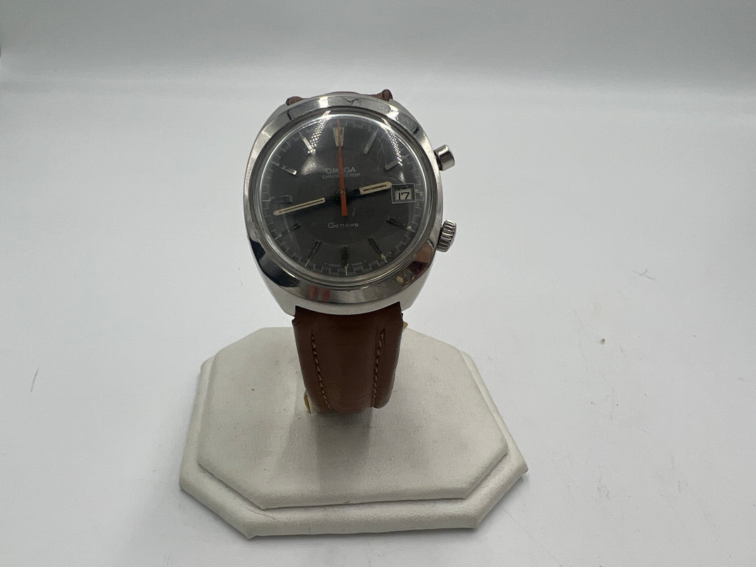 u003 OMEGA 1960s Geneve Chronostop Date Manual Wind - Ref 145.009