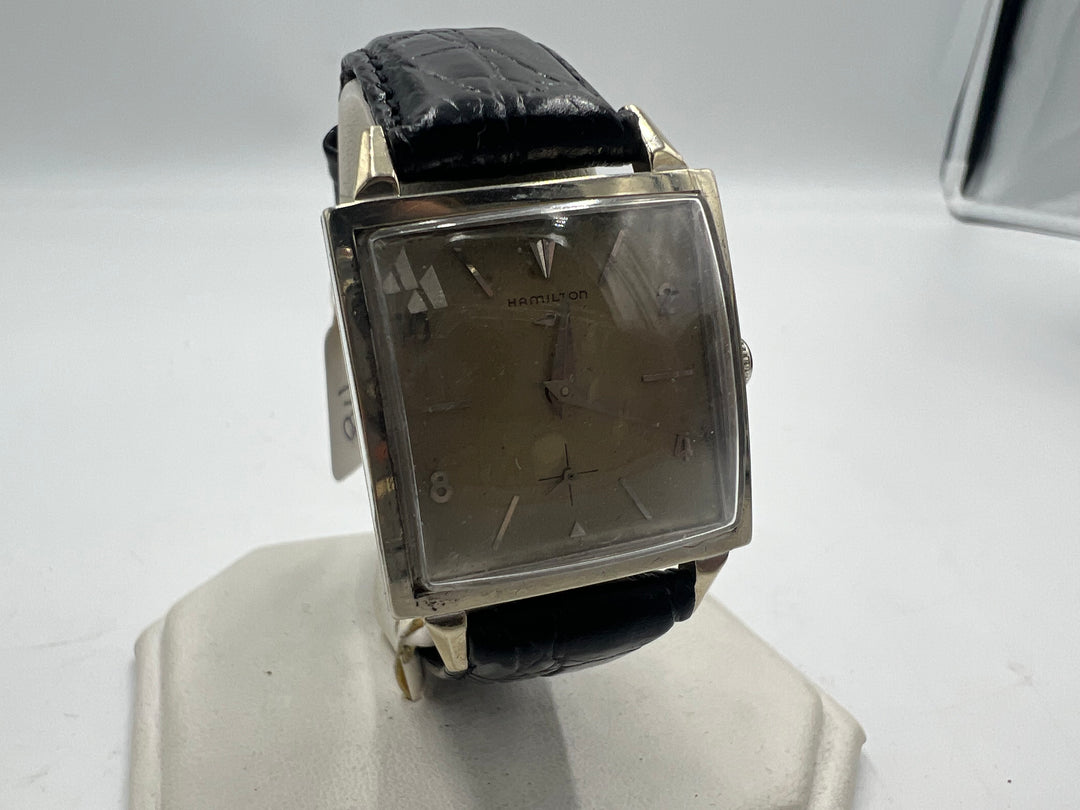 u016 Hamilton 1940s 14k Gold Manual Wind Wrist Watch