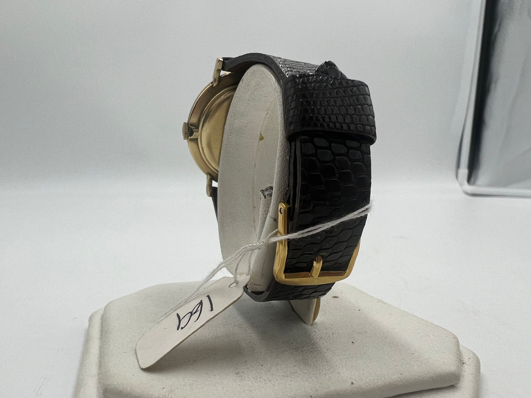 u093 Longines Mechanical Black Dial w/ Gold Tone