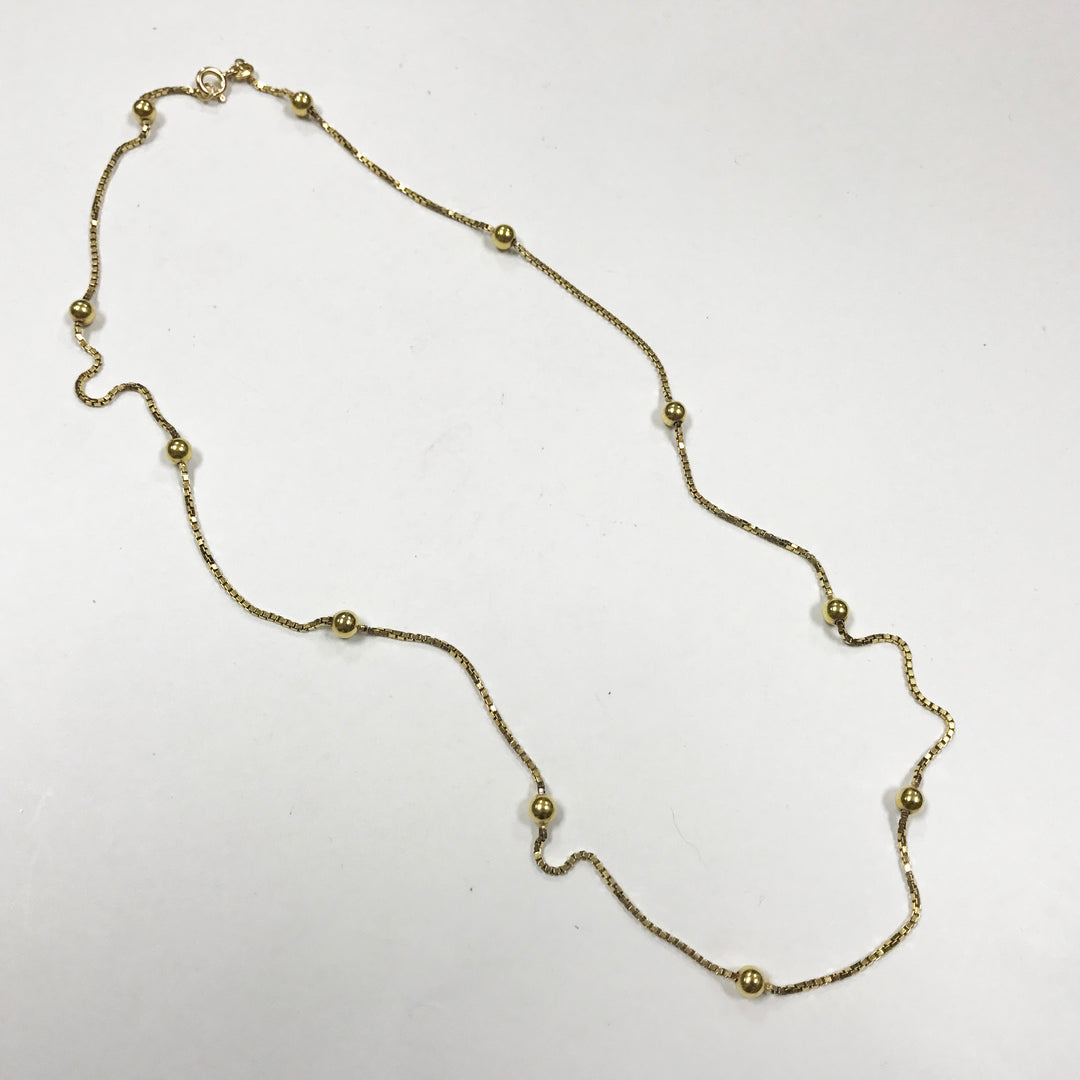 c695 Stunning 18k Yellow Gold Box Chain Necklace with Gold Beads