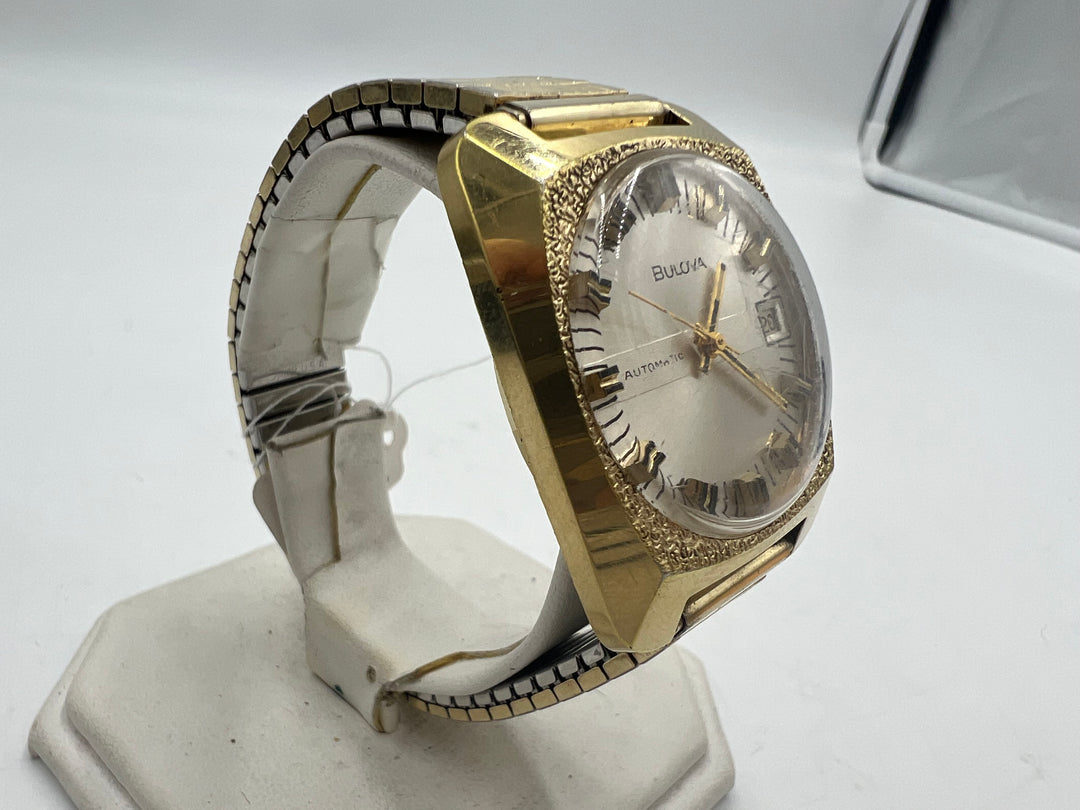 u138 Bulova 1973 N3 Automatic Date Wrist Watch