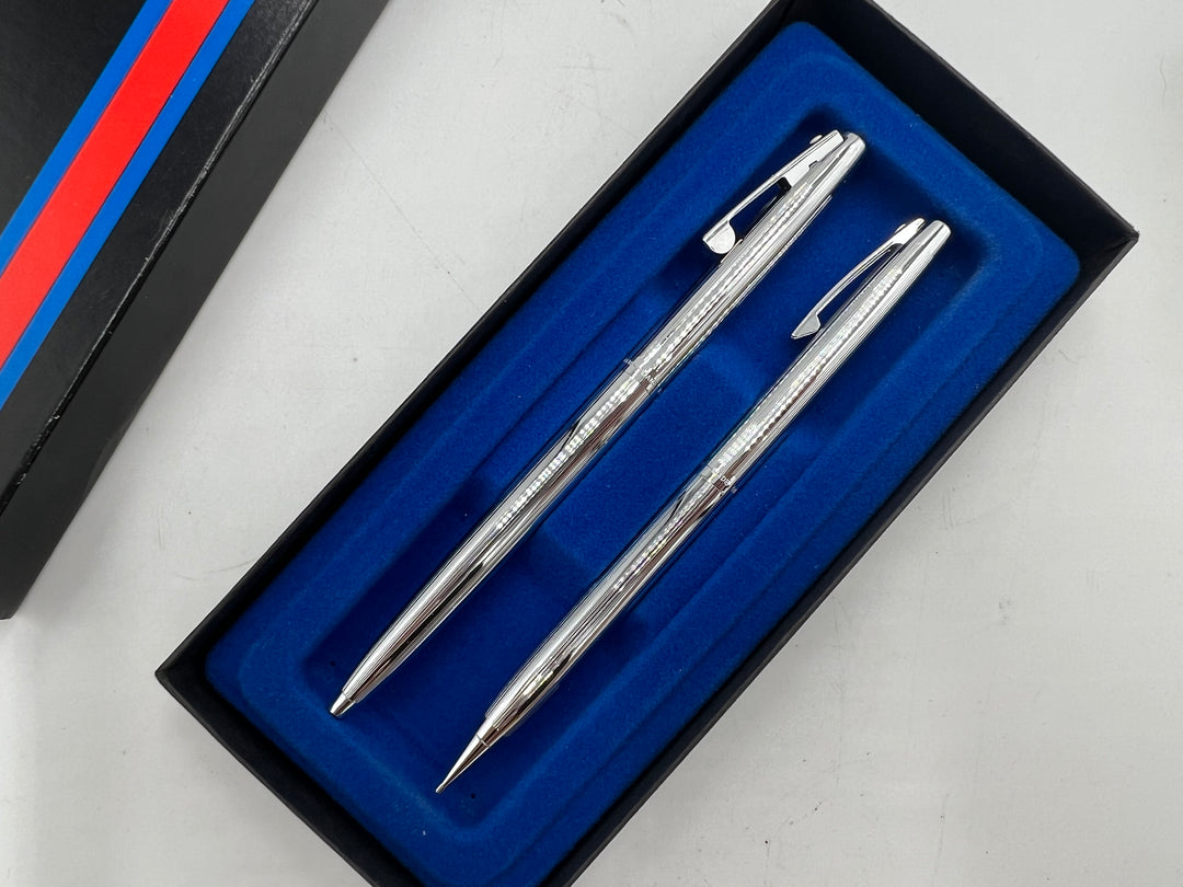 u153 Vintage Sheaffer Pen and Pencil Set