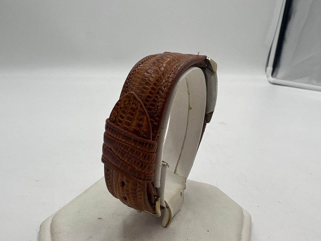 u179 Beautiful 1950s Elgin 10k Gold Plated Manual Wind Watch