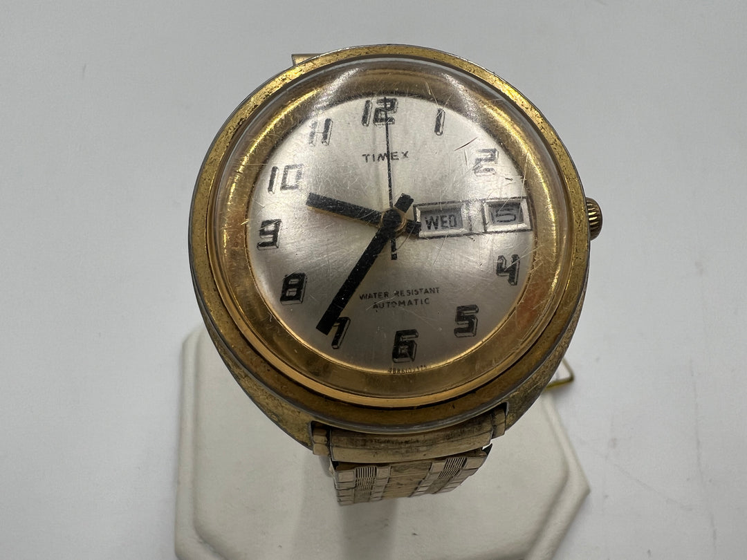 u204 Timex Water Resistant Automatic Day Date Watch