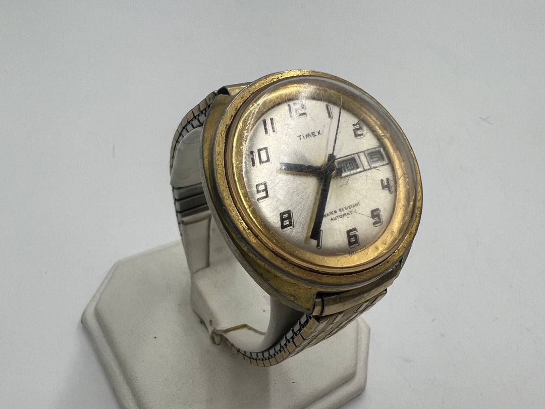 u204 Timex Water Resistant Automatic Day Date Watch