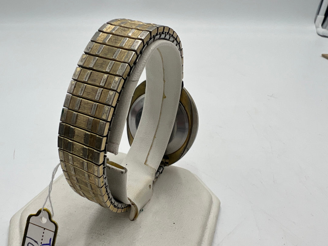 u204 Timex Water Resistant Automatic Day Date Watch