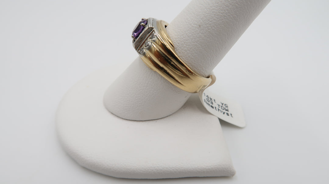 t526 14k Yellow Gold .03 TDW Diamond Amethyst Ring Size 9 1/4