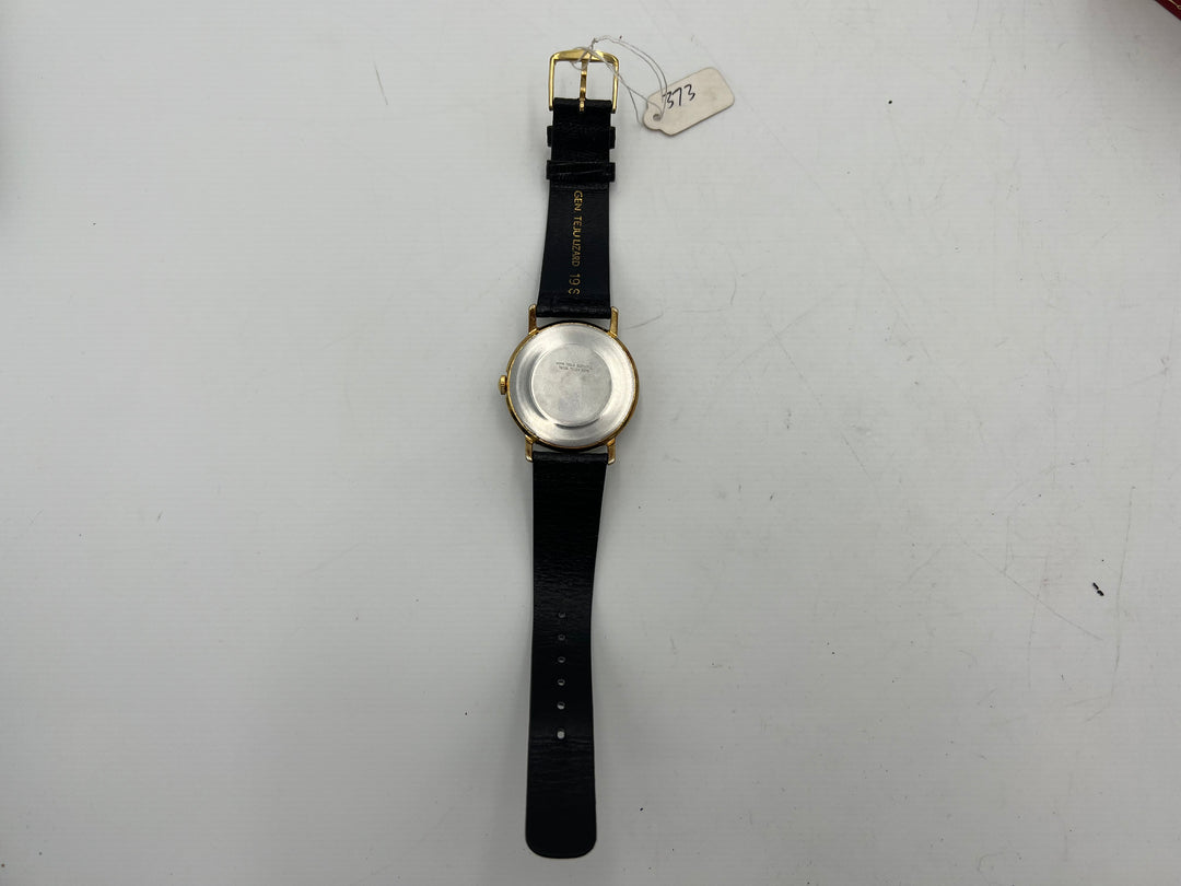 u234 Vintage Timex Snoopy Tennis Watch