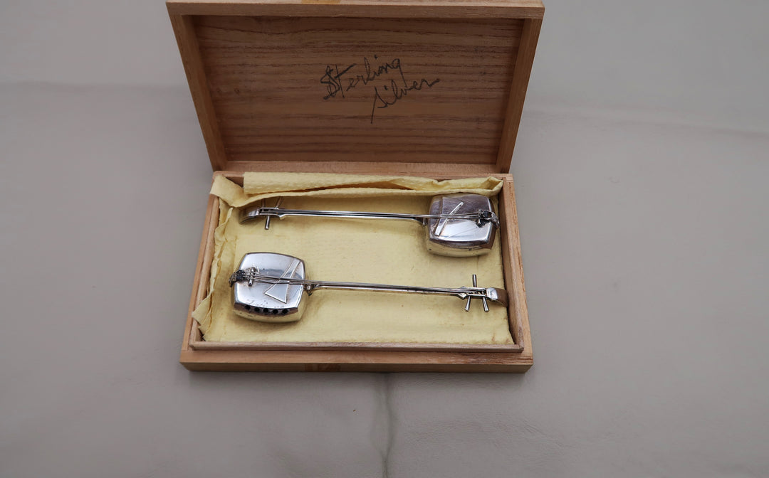 p428 Japanese Sterling Shamisen Stringed Instrument Salt and Pepper Shakers