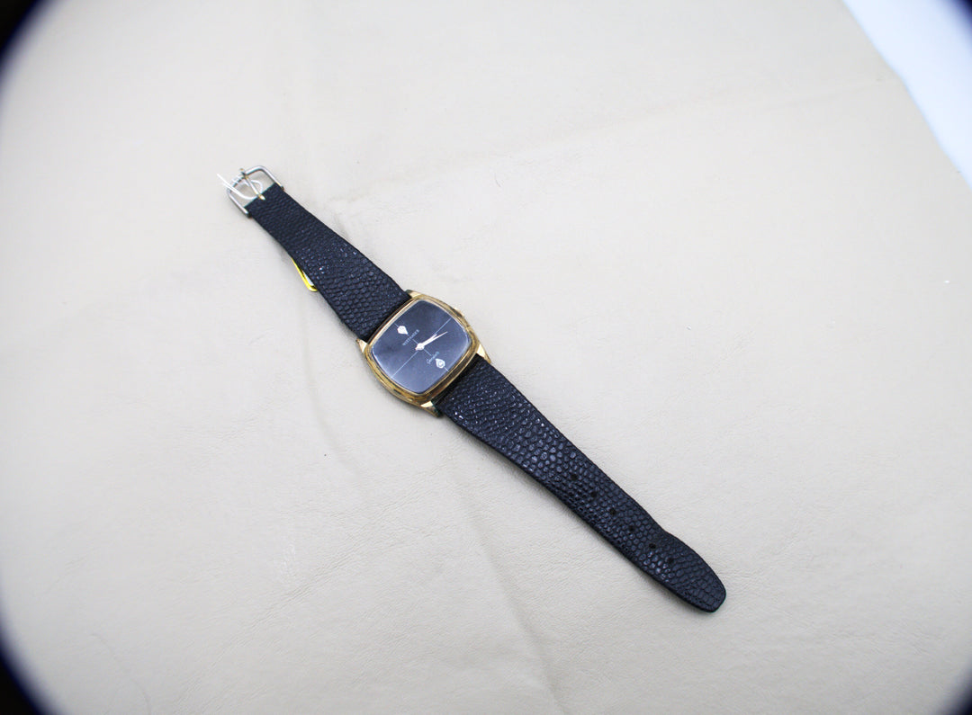 p474 Vintage Wittnauer 1970's Men's Wrist Watch in Gold and Black