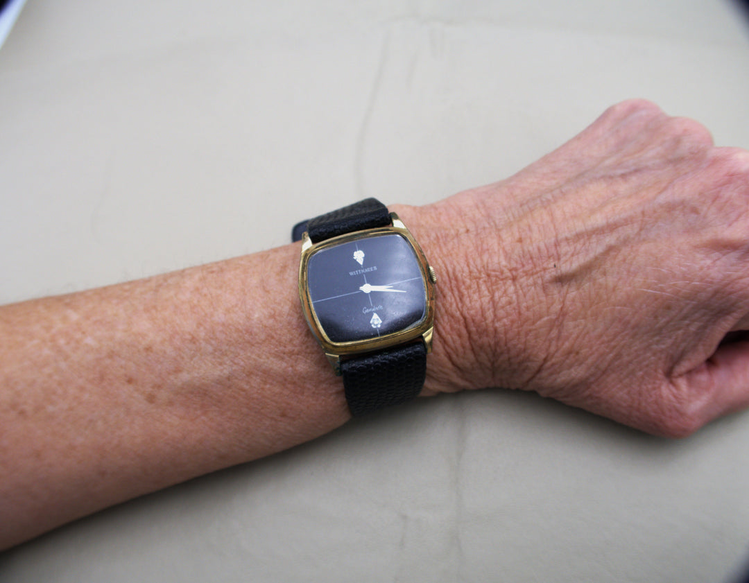 p474 Vintage Wittnauer 1970's Men's Wrist Watch in Gold and Black