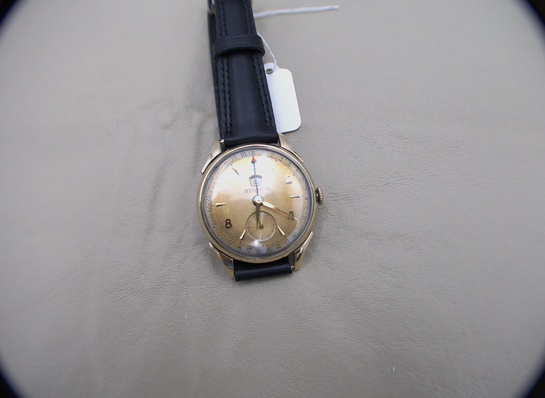 p475 Vintage Benrus 1940's Men's Wrist Watch in 10k Gold Filled