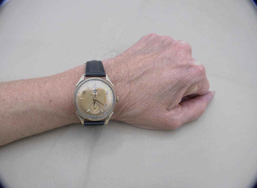 p475 Vintage Benrus 1940's Men's Wrist Watch in 10k Gold Filled