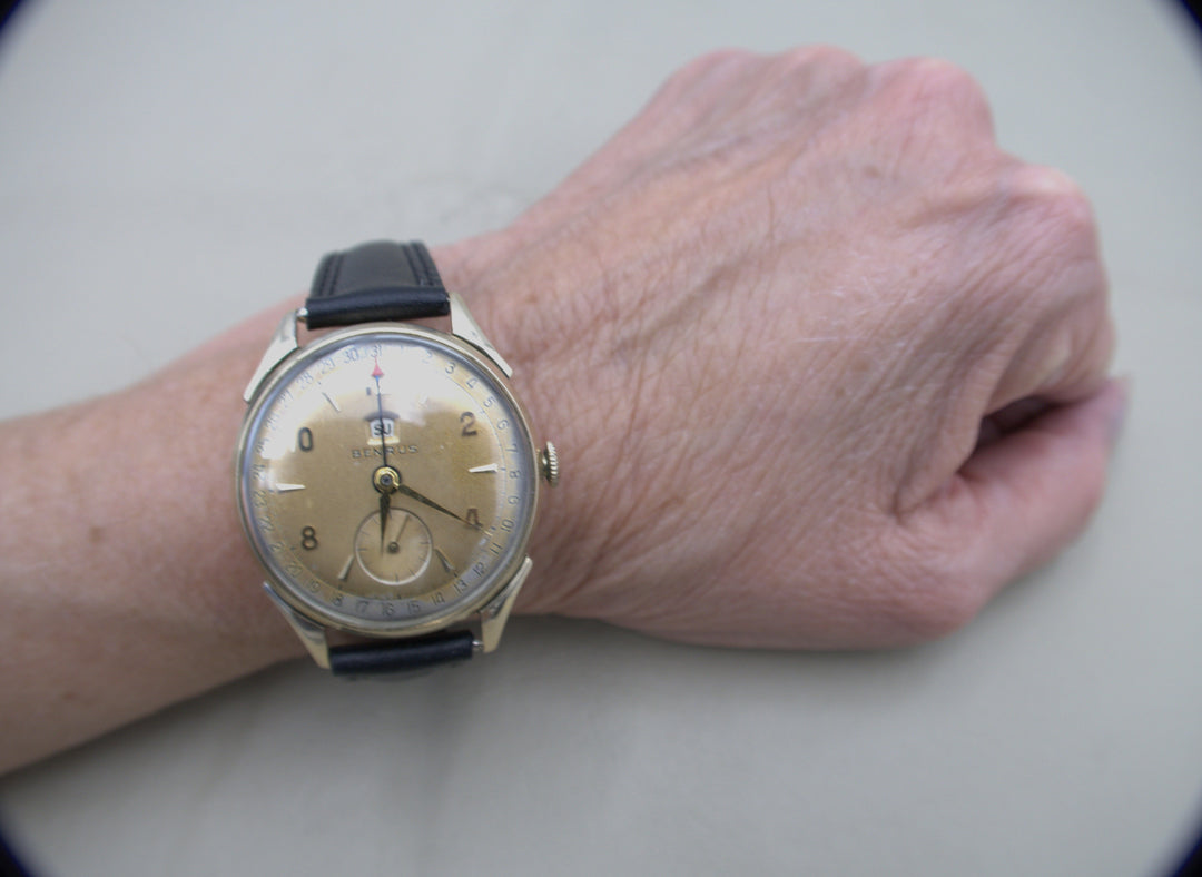 p475 Vintage Benrus 1940's Men's Wrist Watch in 10k Gold Filled