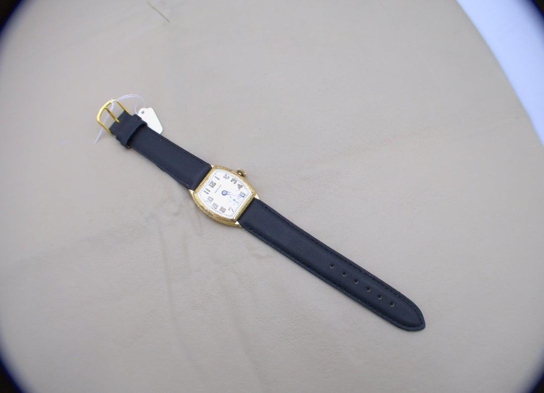 p477 Vintage Hamilton 1930's Men's Wrist Watch in 14k Gold Filled