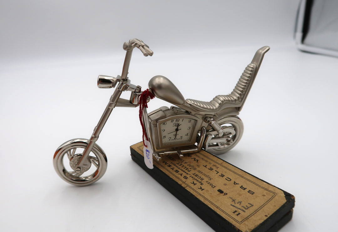 p490 Nice Silver Tone Motorcycle Miniature Quartz Clock No Stand