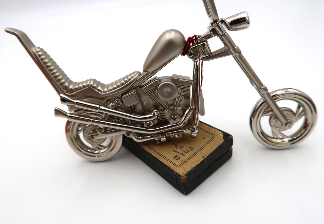 p490 Nice Silver Tone Motorcycle Miniature Quartz Clock No Stand